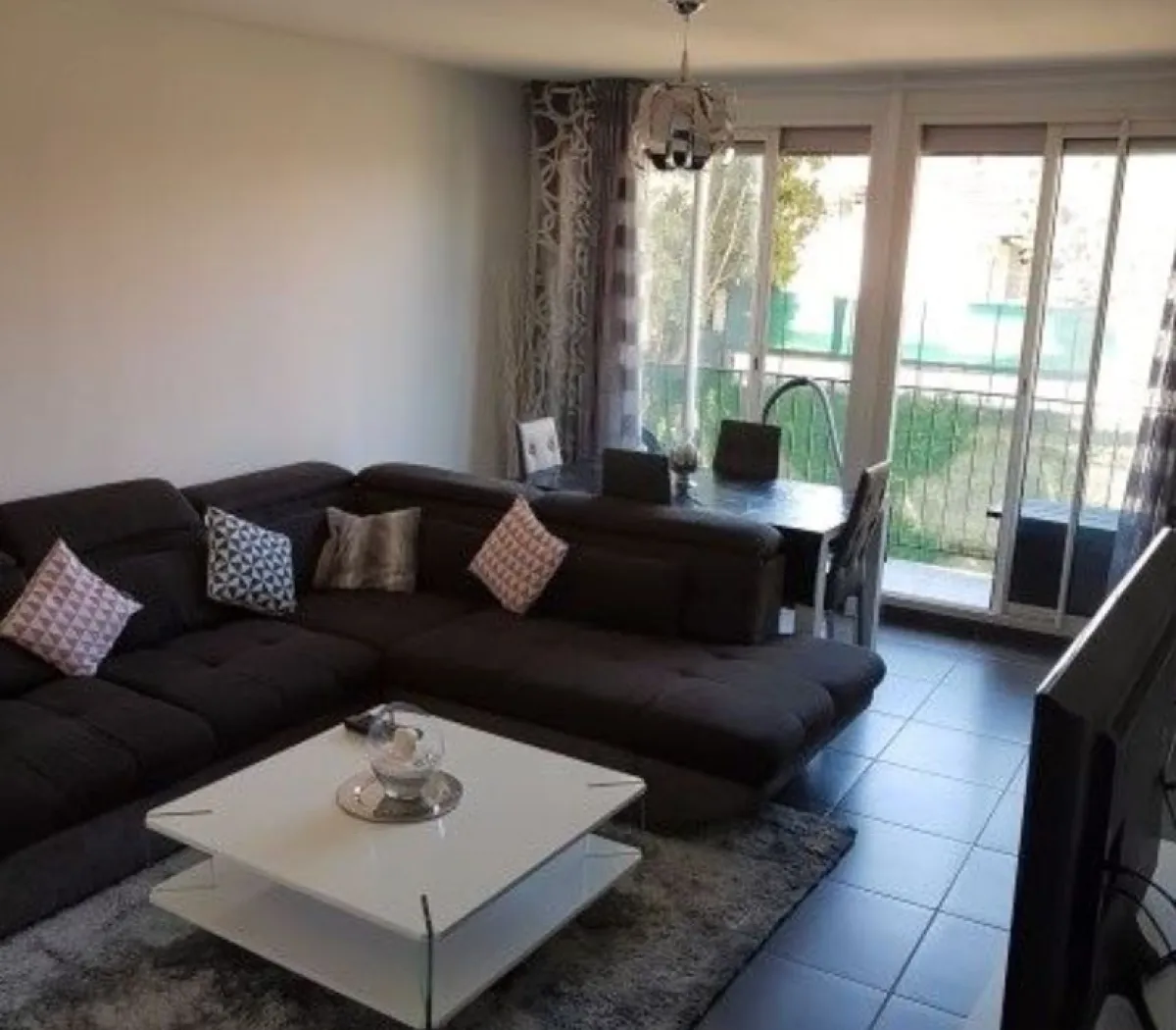 Location Bron Appartement cd329a6b