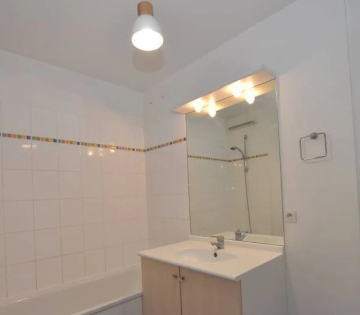 Location Saint-Ouen-sur-Seine Appartement d1c5f900