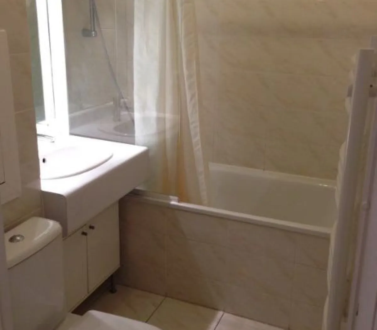 Location Levallois-Perret Appartement e9d696f9