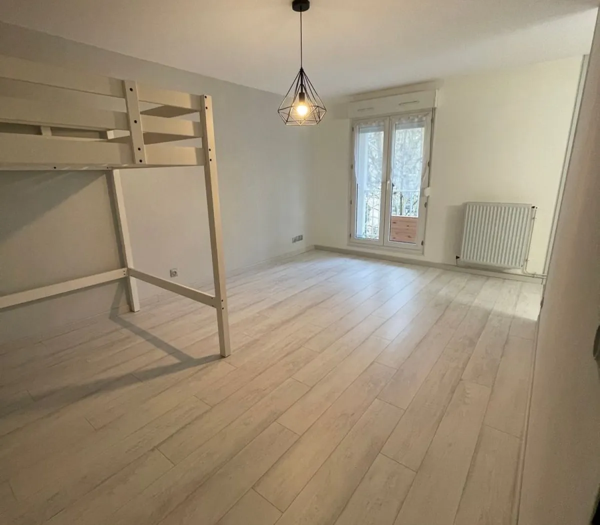 Location Nancy Chambre f769c4fd